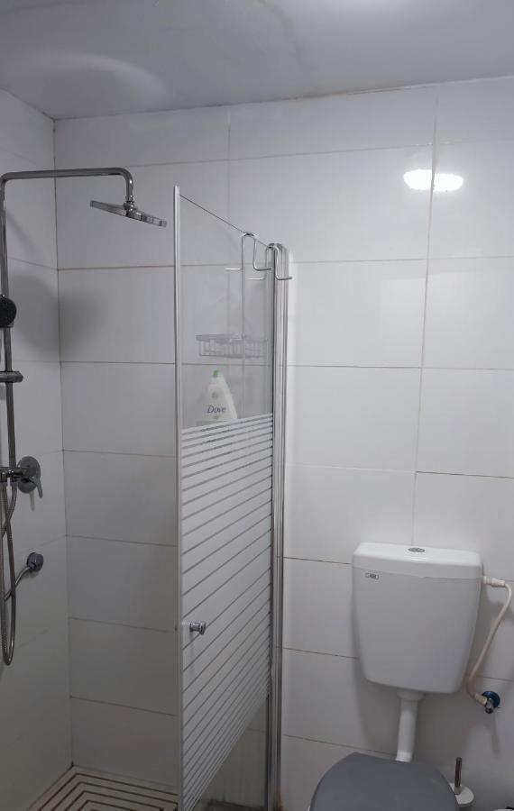 Studio Apartment 12 Minutes From Bahai'S Garden Haifa Exterior foto